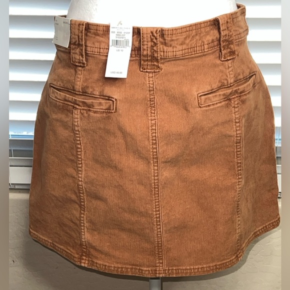 NWT American Eagle Short Brown Corduroy High Rise A-Line Button Down Skirt - Picture 2 of 6